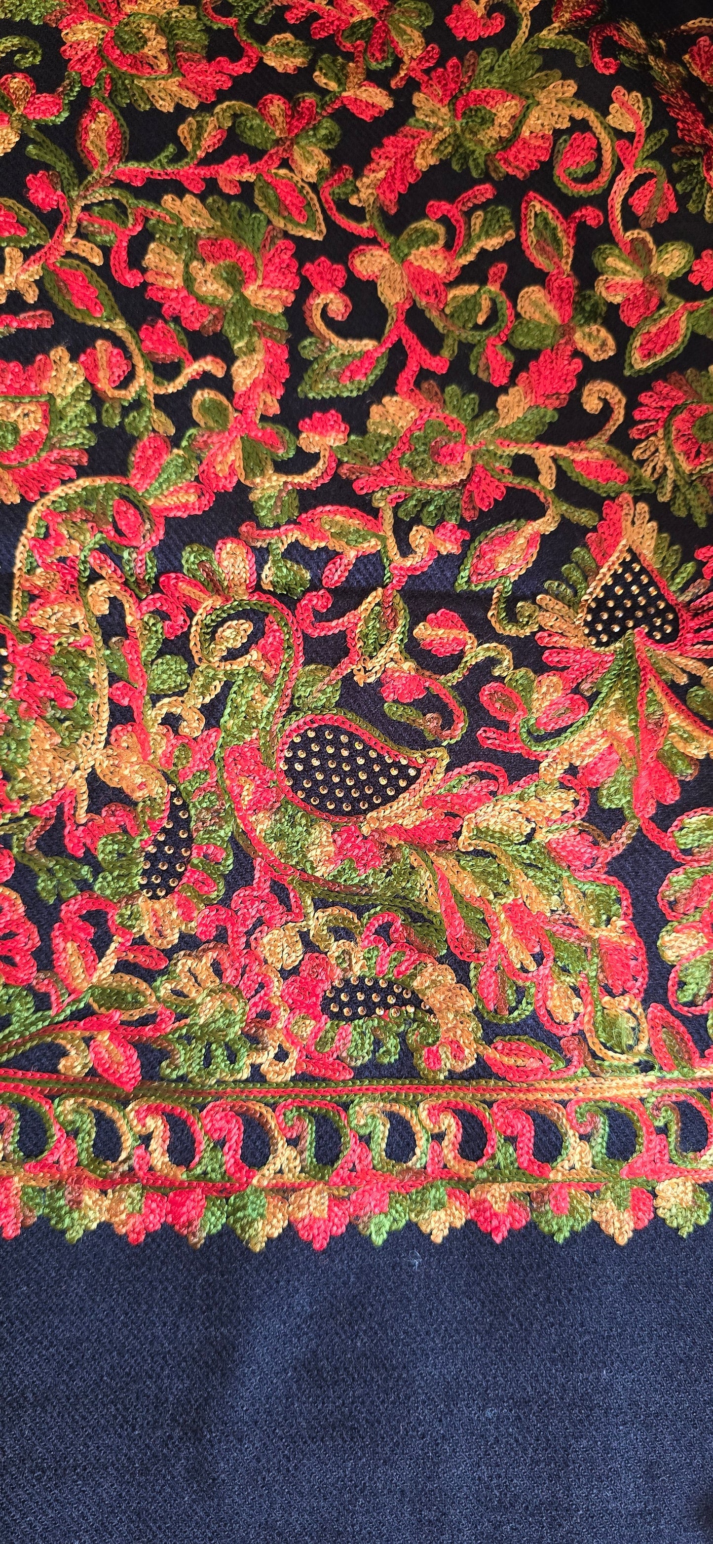 Unstitched - Woollen Suit with Stole