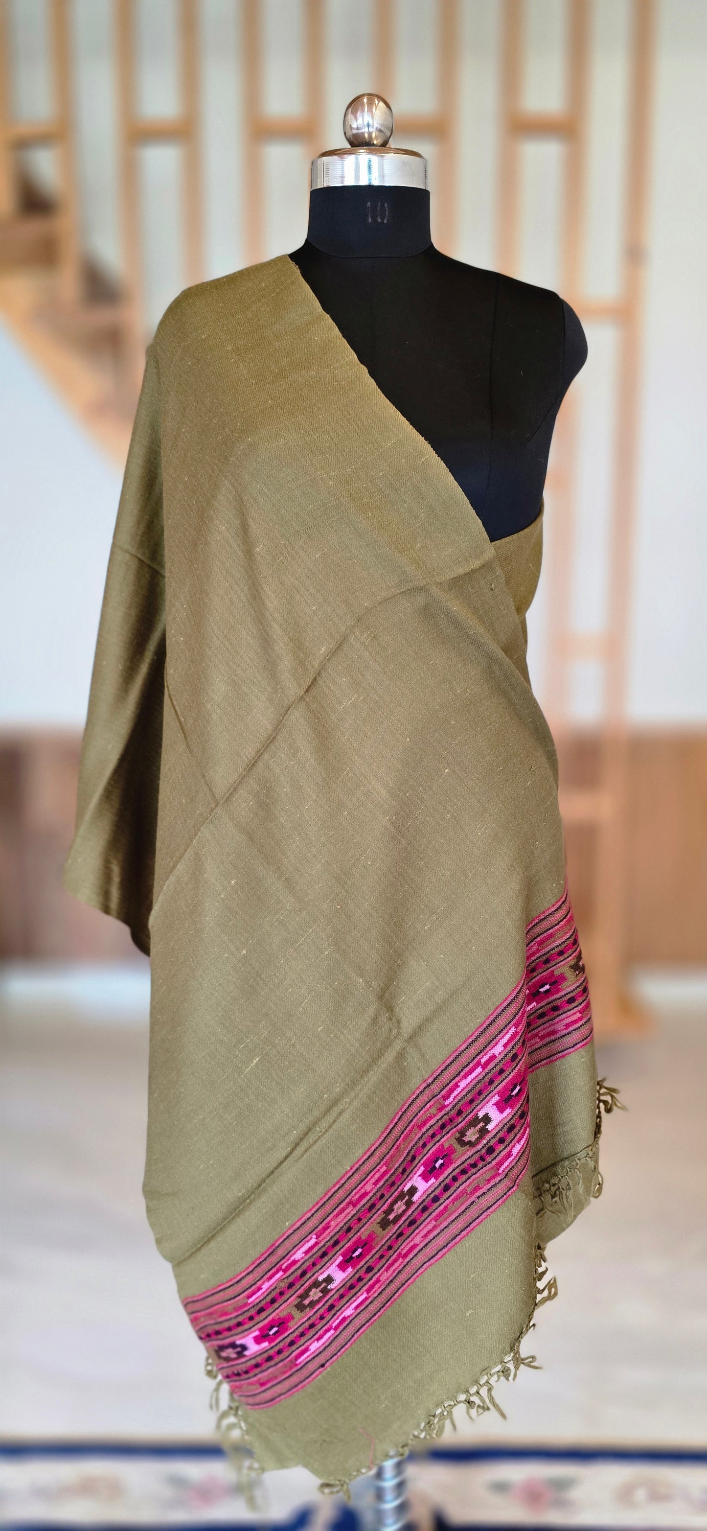 Wool Stole – Timeless Comfort - Olive