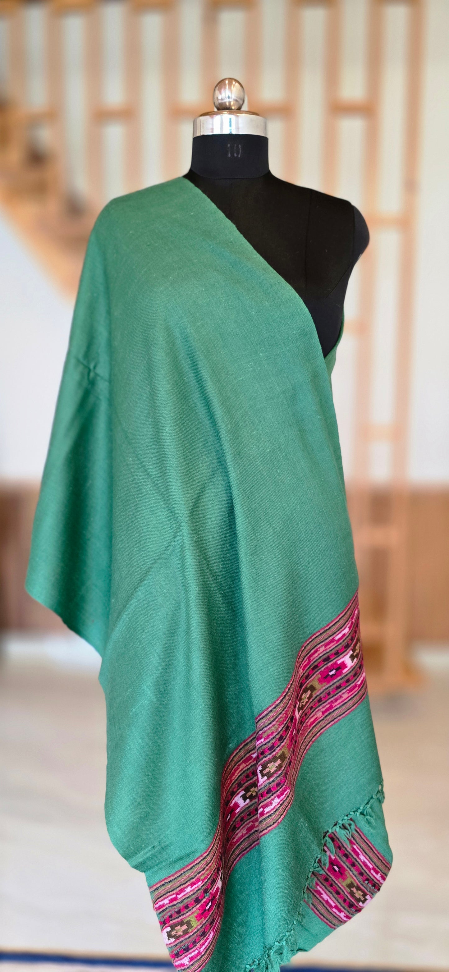 Wool Stole – Timeless Comfort - Green