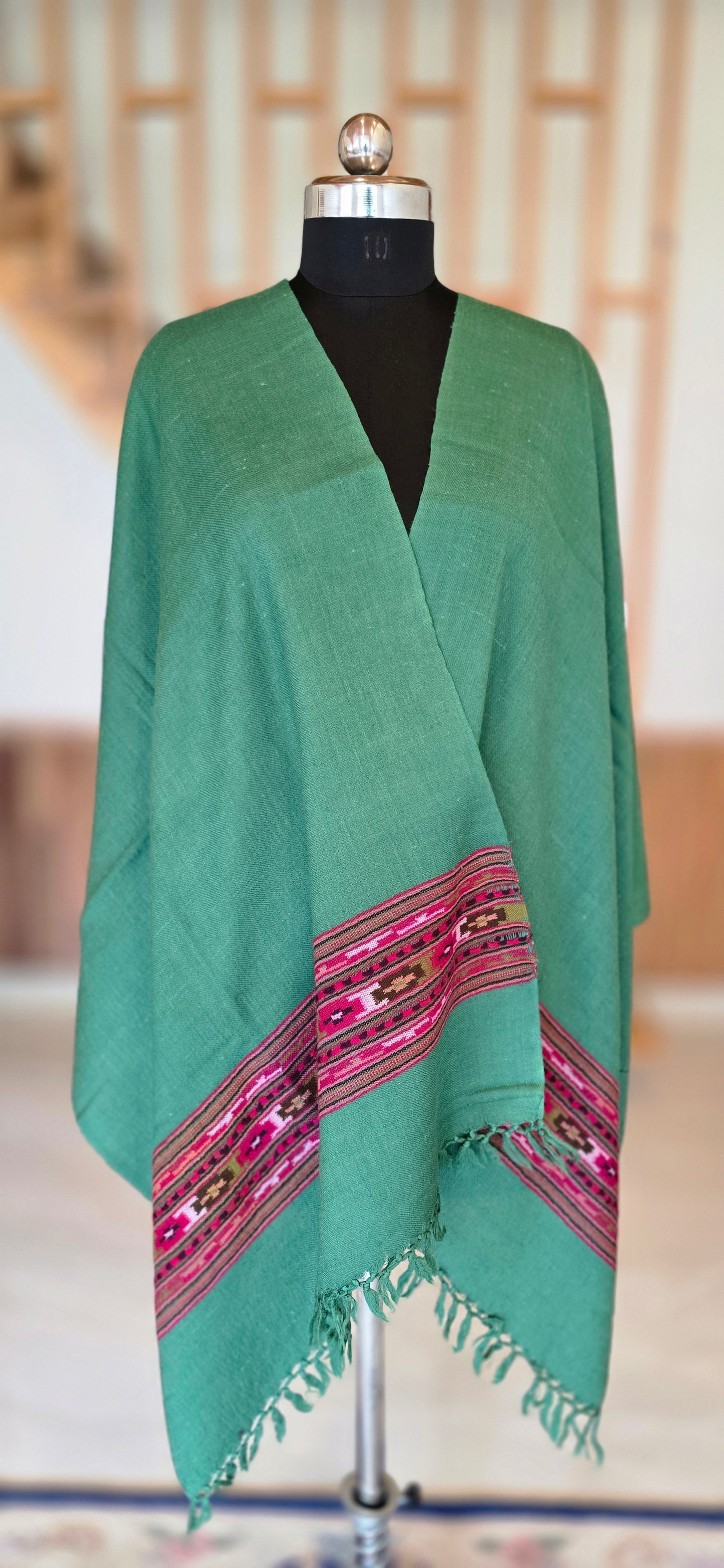 Wool Stole – Timeless Comfort - Green