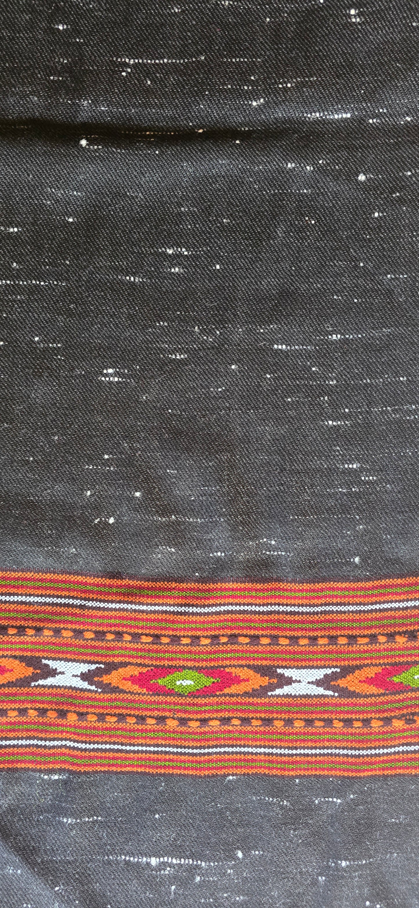 Muffler – Handwoven – Traditional – Black